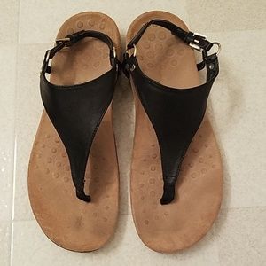 Vionic black sandal